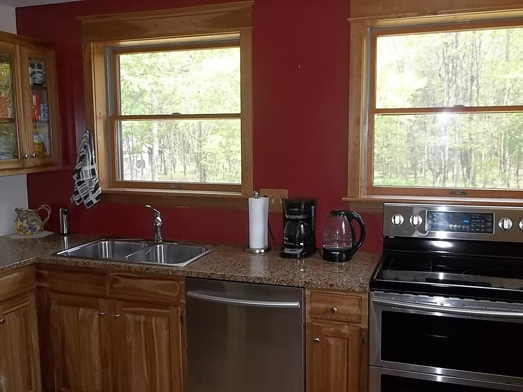 174 Thomas Road North Bangor, NY 12966 - Photo 10 of 41 Gallery Image 10