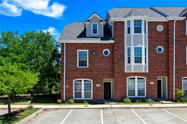 $339,900 | 305 Holleman Drive East, Unit 1701, College Station, TX 77840