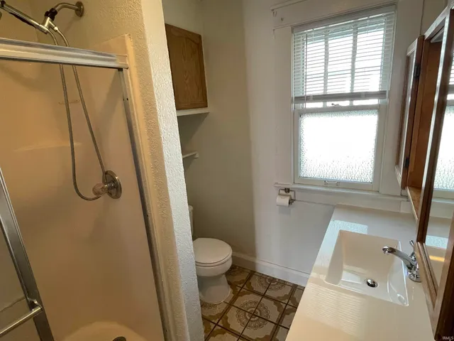 $3,400 | 410 East Hillside Drive, Bloomington, IN 47401