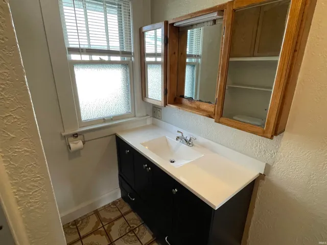 $3,400 | 410 East Hillside Drive, Bloomington, IN 47401