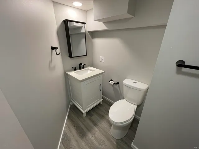 $3,400 | 410 East Hillside Drive, Bloomington, IN 47401