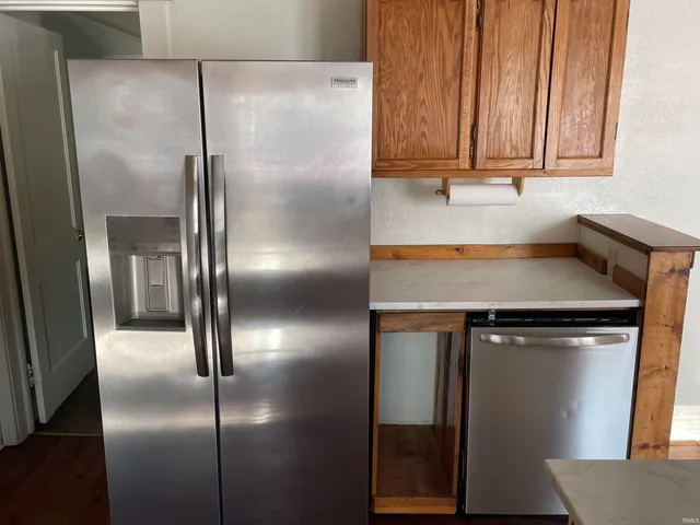 $3,400 | 410 East Hillside Drive, Bloomington, IN 47401