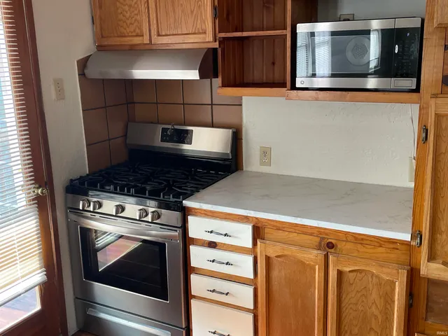 $3,400 | 410 East Hillside Drive, Bloomington, IN 47401