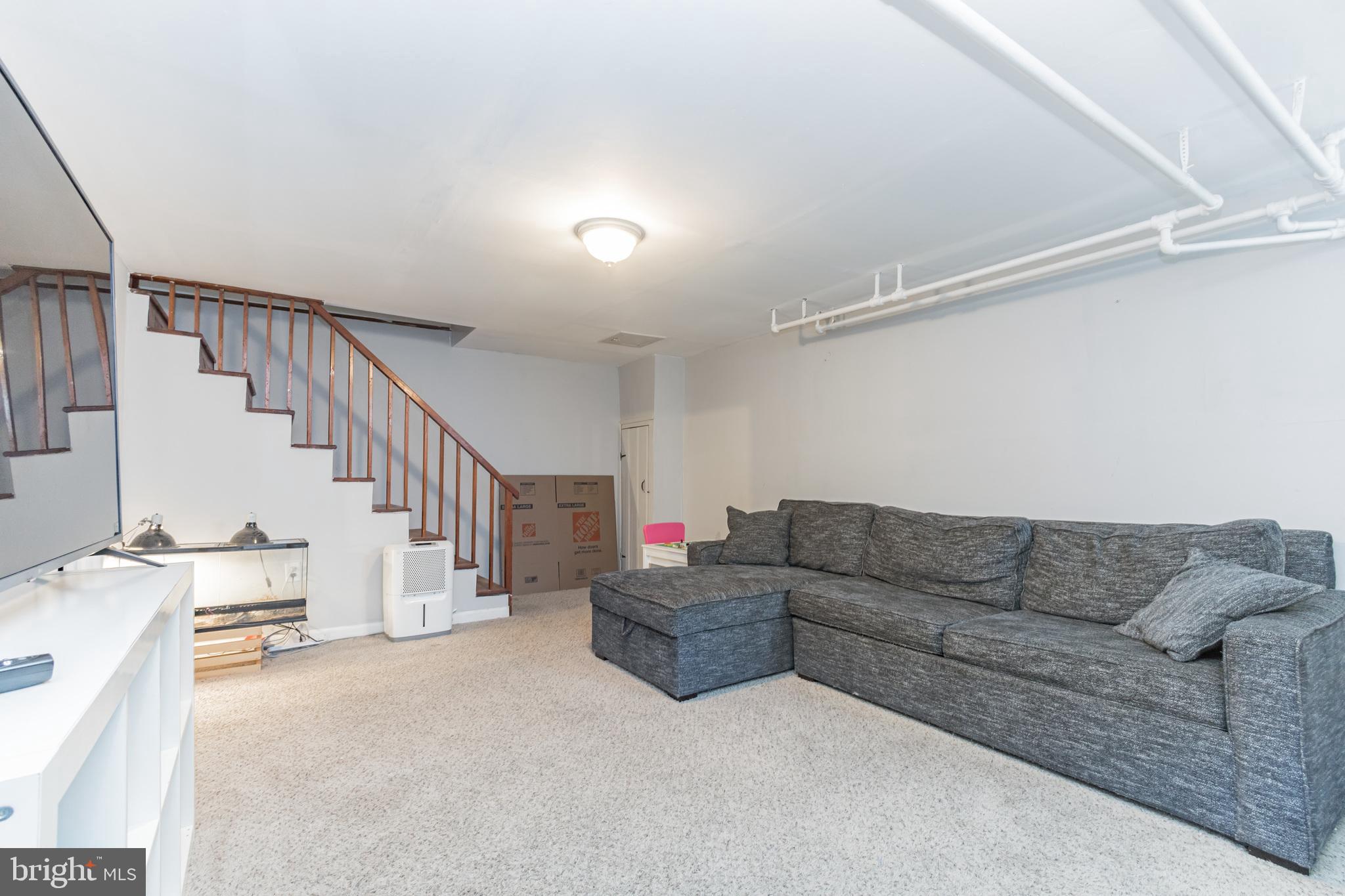 4504 Harcourt Road Baltimore, MD 21214 - Photo 5 of 9 Gallery Image 5