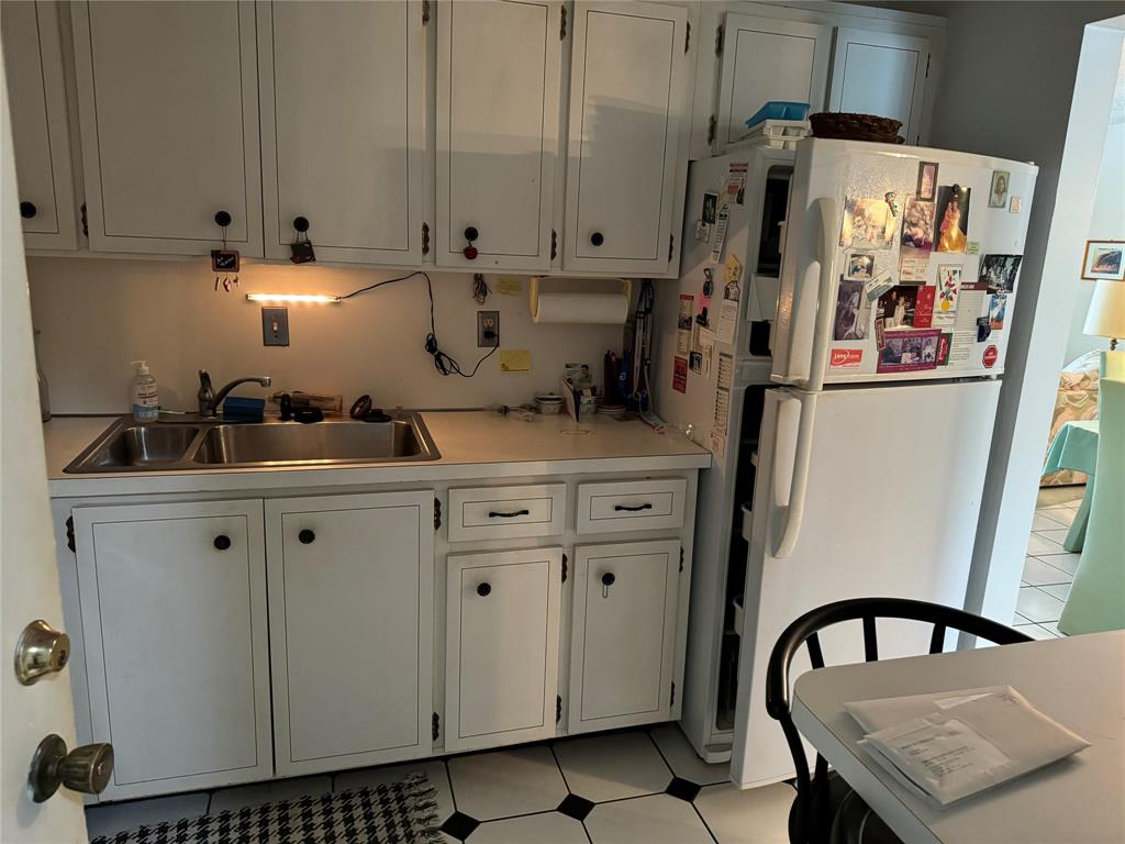 2171 Northeast 66th Street, Unit 830 Fort Lauderdale, FL 33308 - Photo 8 of 24