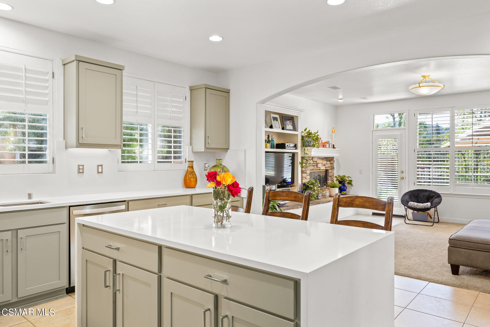 388 Woodland Road Simi Valley, CA 93065 - Photo 20 of 62 a bathroom with a sink double vanity and a mirror