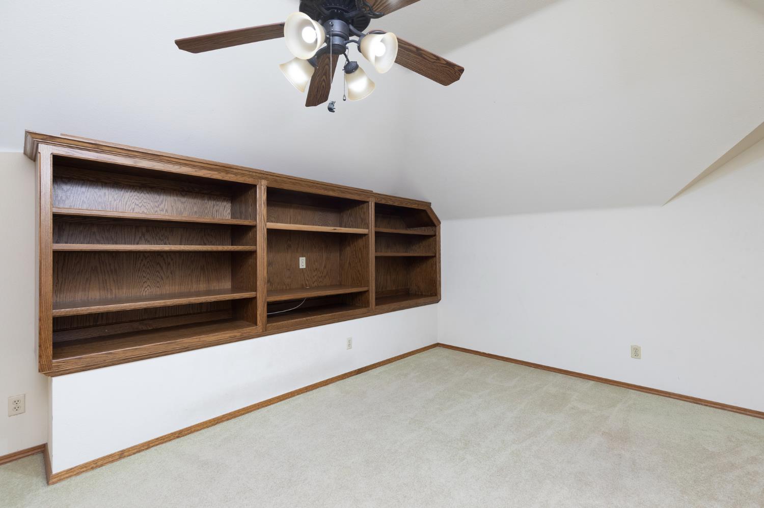 2038 Rall Avenue Clovis, CA 93611 - Photo 22 of 37 Gallery Image 22