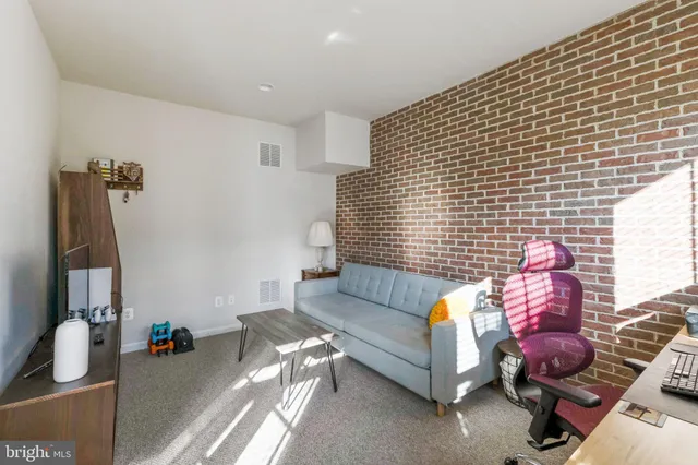 $3,400 | 13707 Petrel Street, Clarksburg, MD 20871