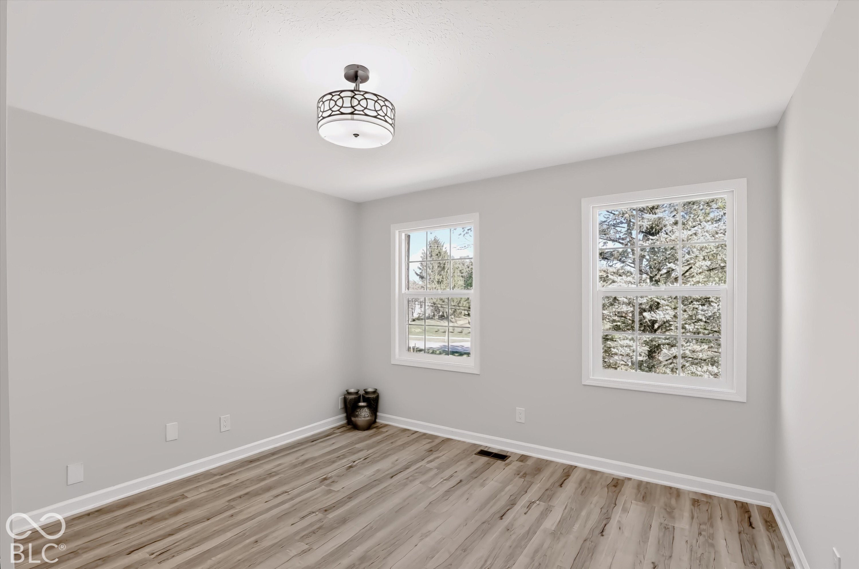 9646 Shelborne Road Carmel, IN 46032 - Photo 18 of 37 Gallery Image 18