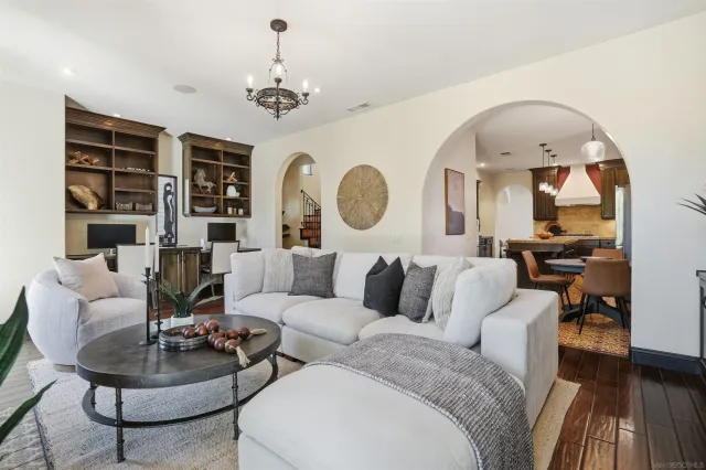 $4,395,000 | 258 H Avenue, Coronado, CA 92118