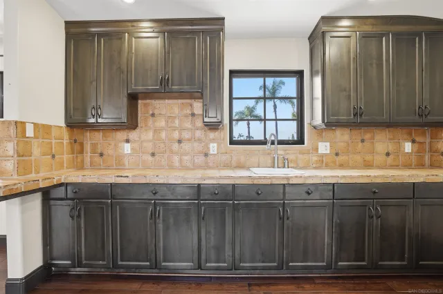 $4,395,000 | 258 H Avenue, Coronado, CA 92118