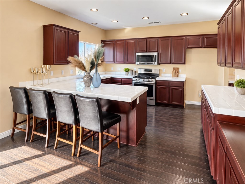 176 Nightfall Road San Jacinto, CA 92582 - Photo 9 of 13 Gallery Image 9