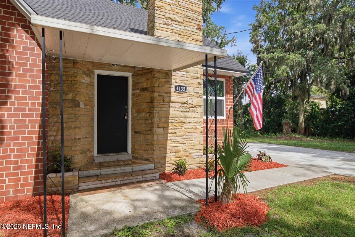 4135 Hudnall Road Jacksonville, FL 32207 - Photo 4 of 33 04-460A2331