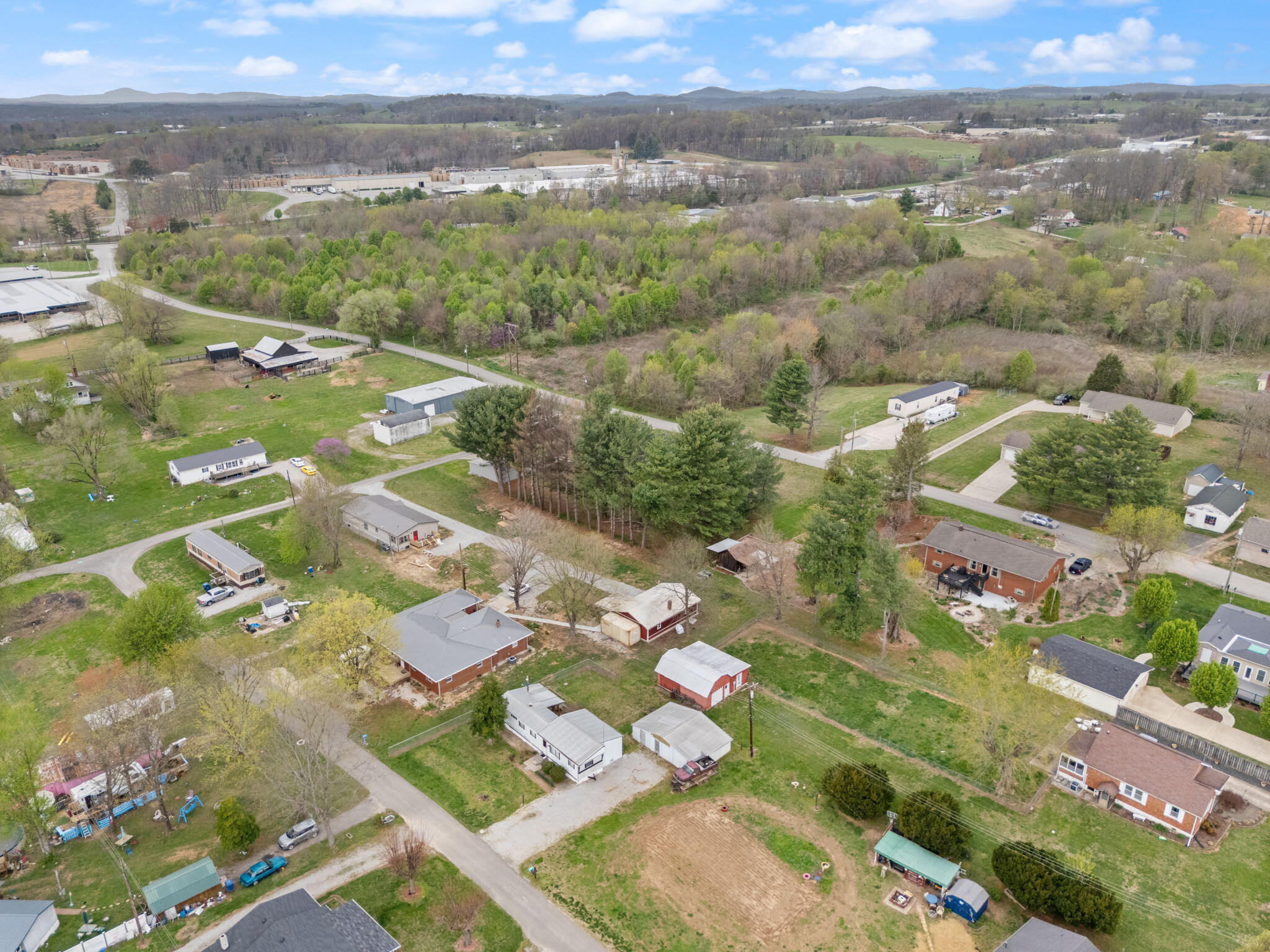 289 Bodie Road Somerset, KY 42503 - Photo 61 of 62 64-web-or-mls-DJI_20250402171330_0270_D