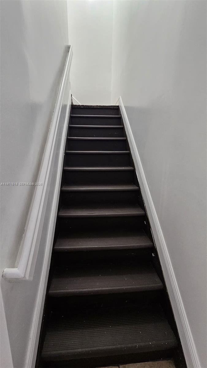 535 Northwest 19th Street, Unit 369 Miami, FL 33136 - Photo 9 of 26 a view of entryway
