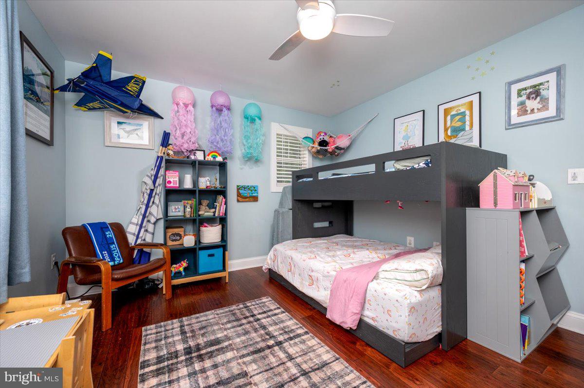 57 Spa Road Annapolis, MD 21401 - Photo 18 of 39 a bedroom with a bed and furniture