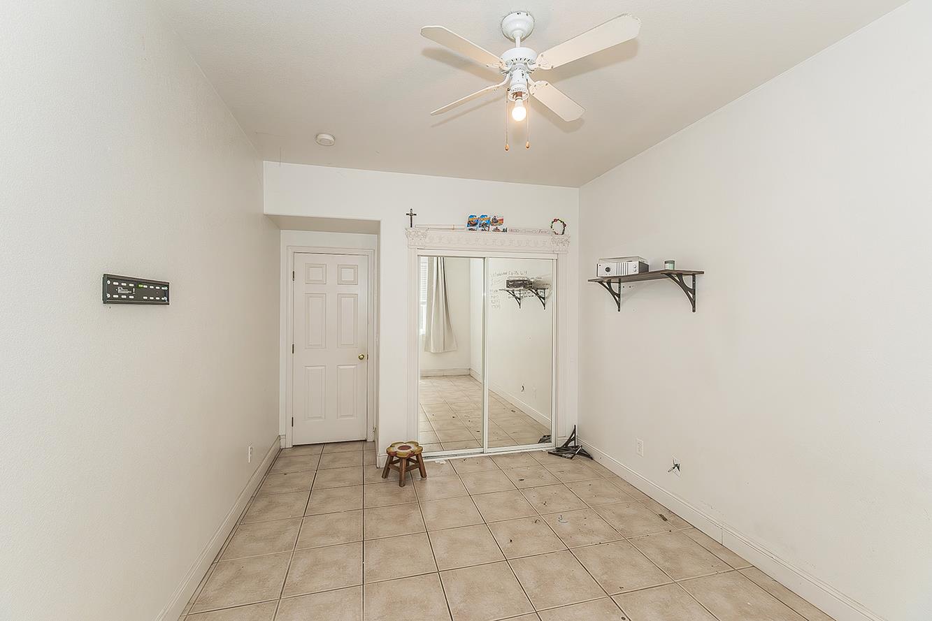 1903 North Sunny Lane Reedley, CA 93654 - Photo 13 of 34