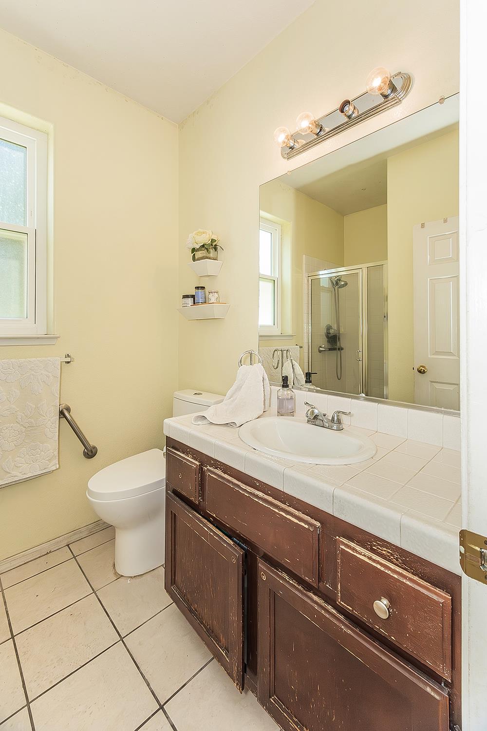 1903 North Sunny Lane Reedley, CA 93654 - Photo 14 of 34