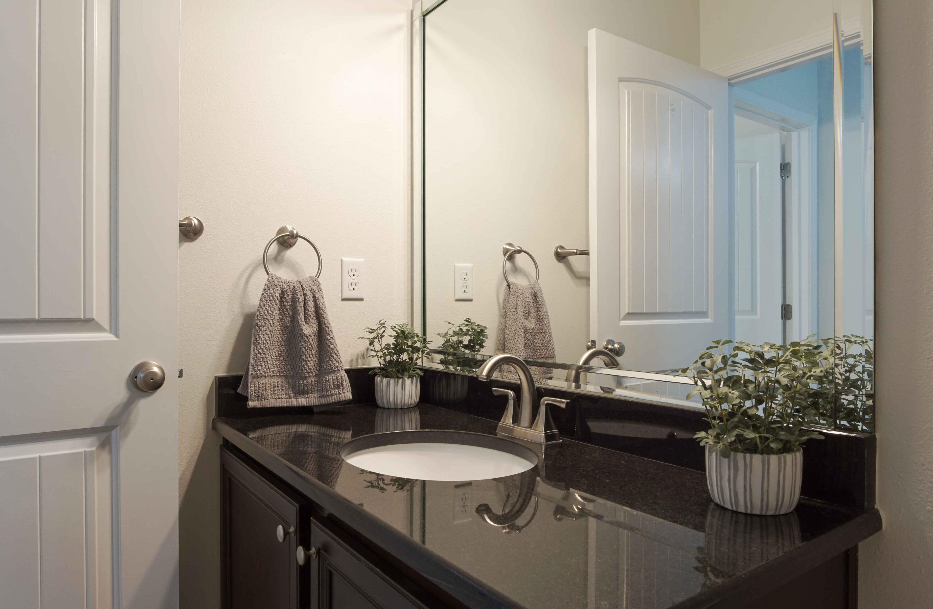 318 Mango Lane Freeport, FL 32439 - Photo 23 of 58 DSC03554-2