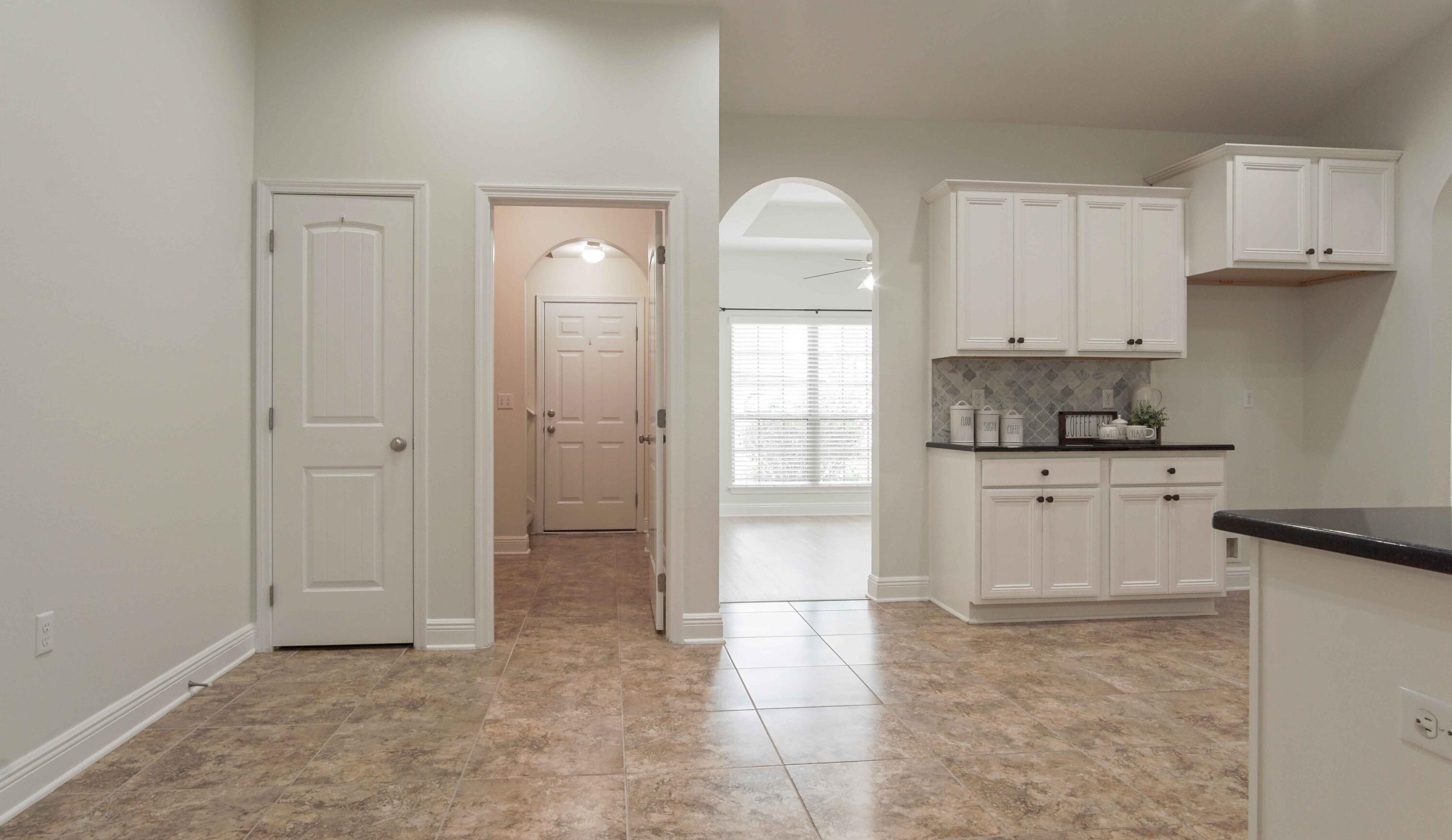 318 Mango Lane Freeport, FL 32439 - Photo 7 of 58 DSC03533