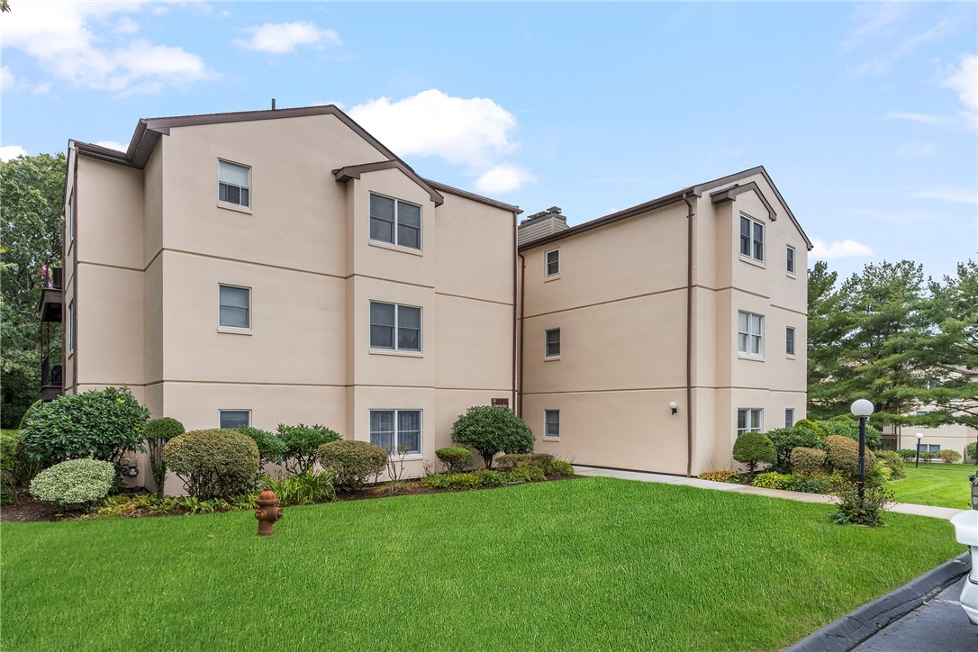 185 Manville Hill Road, Unit 202 Cumberland, RI 02864 - Photo 1 of 23 Gallery Image 1