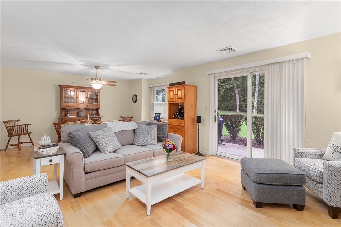185 Manville Hill Road, Unit 202 Cumberland, RI 02864 - Photo 9 of 23 Gallery Image 9