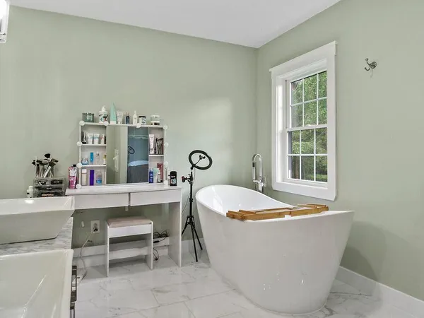 $690,000 | 218 South Reynolds Road, Winslow, ME 04901