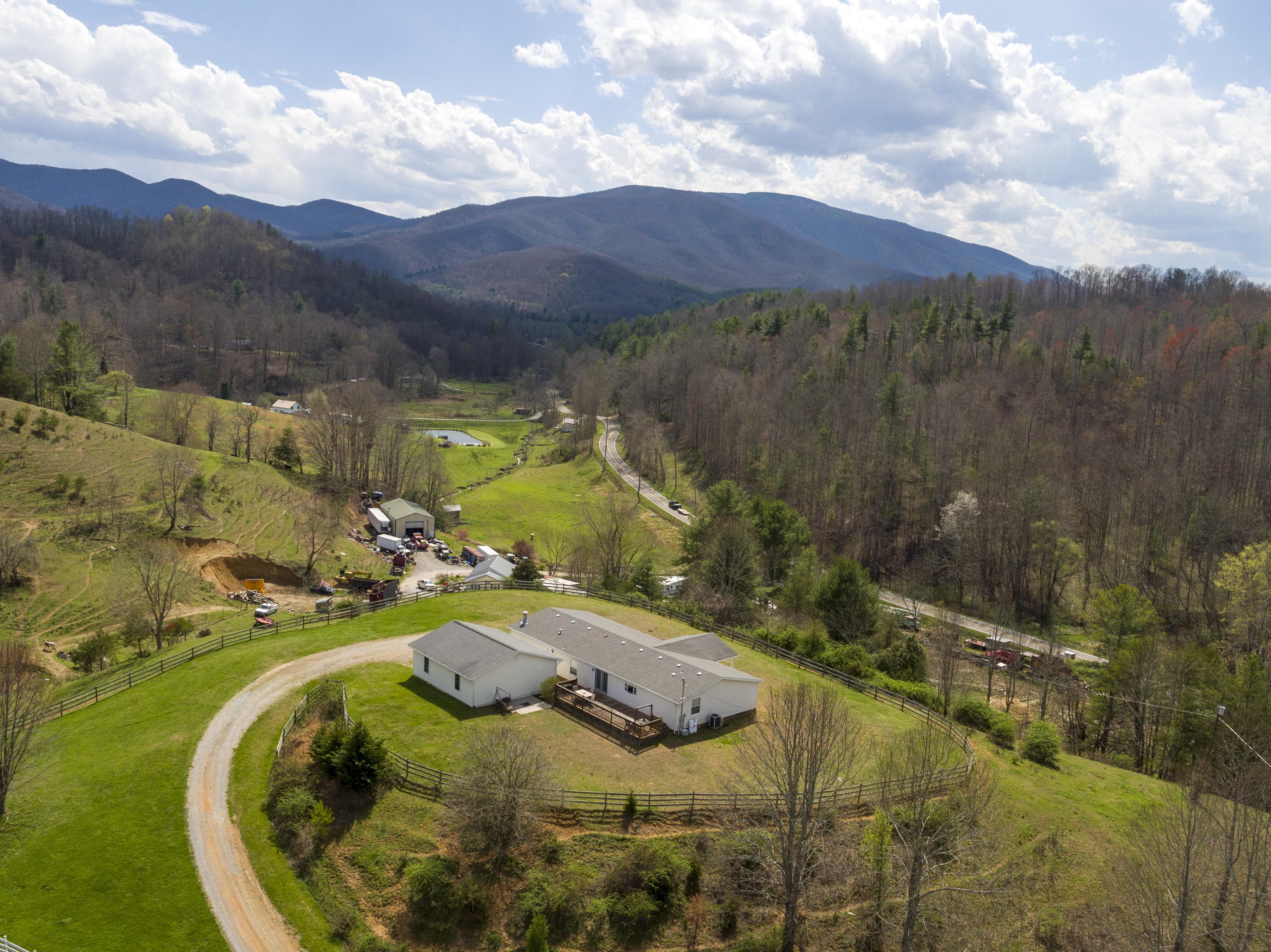 5924 Simerly Creek Road Hampton, TN 37658 - Photo 7 of 56 SimAerials--7