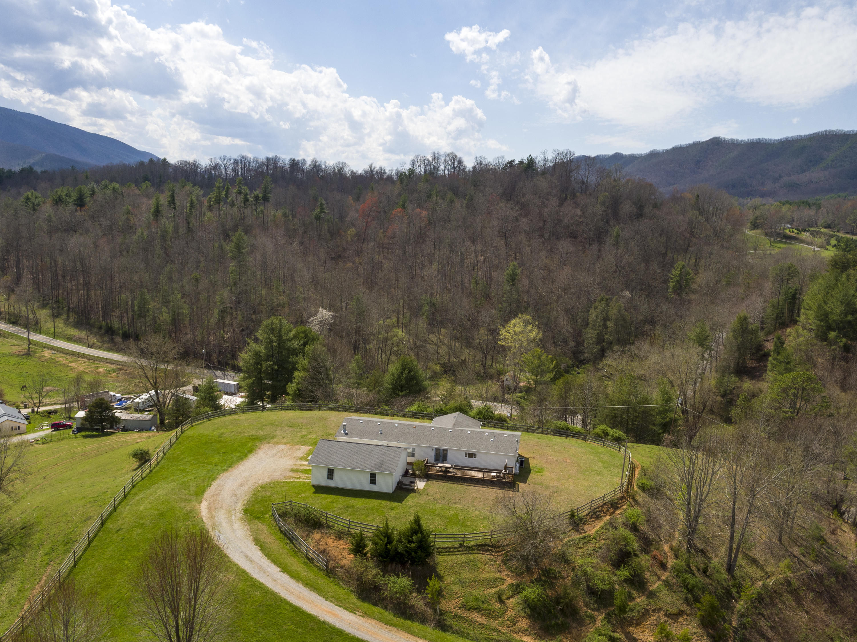 5924 Simerly Creek Road Hampton, TN 37658 - Photo 8 of 56 SimAerials--8