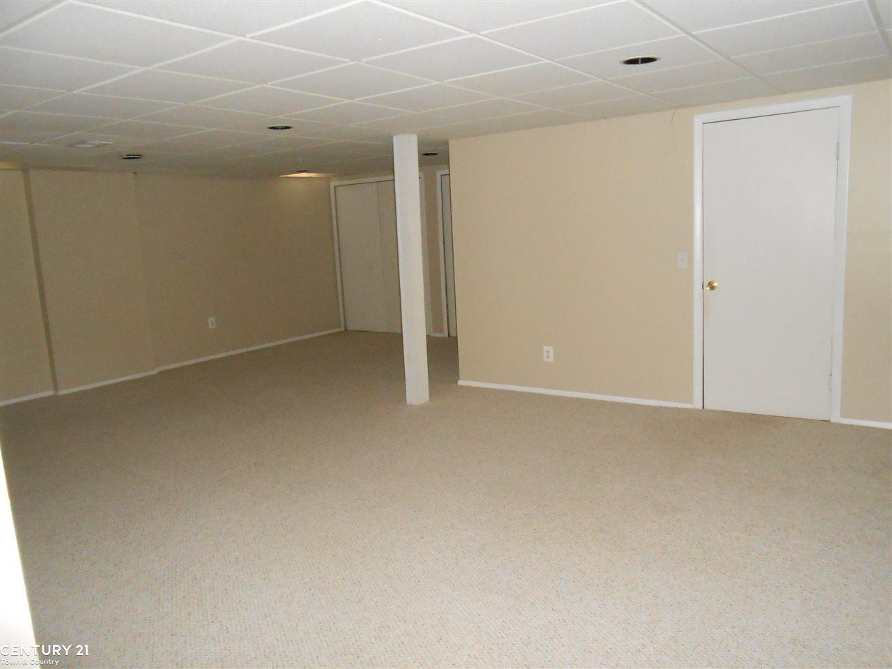 1009 River Mist Drive Rochester, MI 48307 - Photo 37 of 45 31243816-36.JPG
