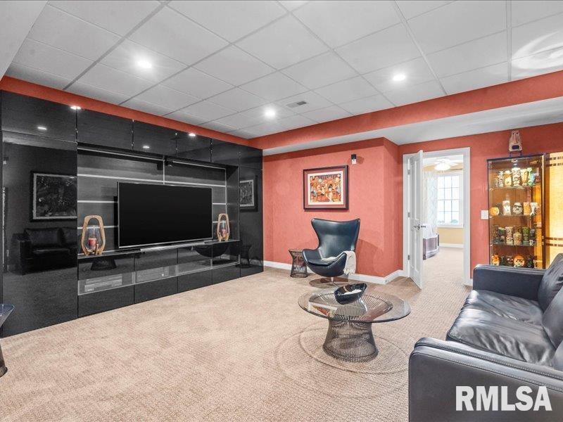 5498 Hugo Road Bettendorf, IA 52722 - Photo 33 of 40 Gallery Image 33