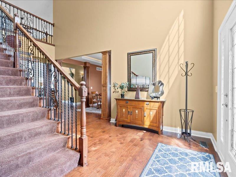5498 Hugo Road Bettendorf, IA 52722 - Photo 4 of 40 Gallery Image 4