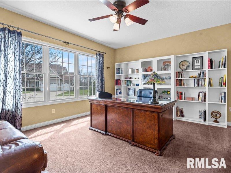 5498 Hugo Road Bettendorf, IA 52722 - Photo 6 of 40 Gallery Image 6