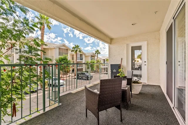 $158,000 | 3550 Bay Sands Drive, Unit 2048, Laughlin, NV 89029