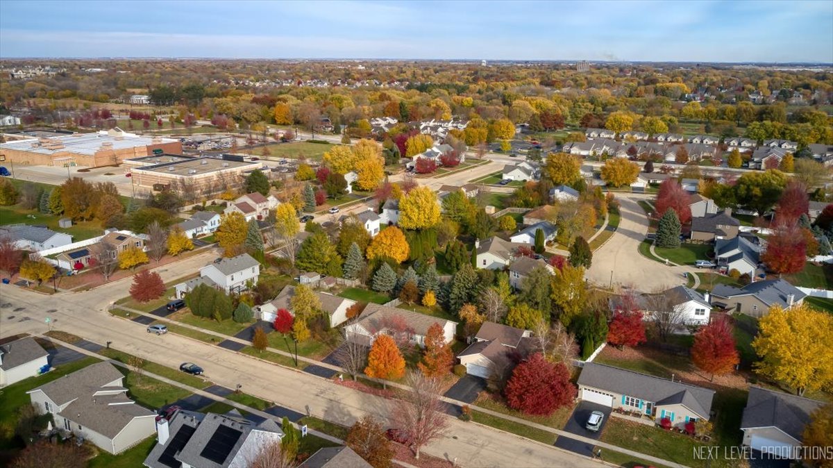 1146 Quail Run DeKalb, IL 60115 - Photo 28 of 31 an aerial view of multiple house