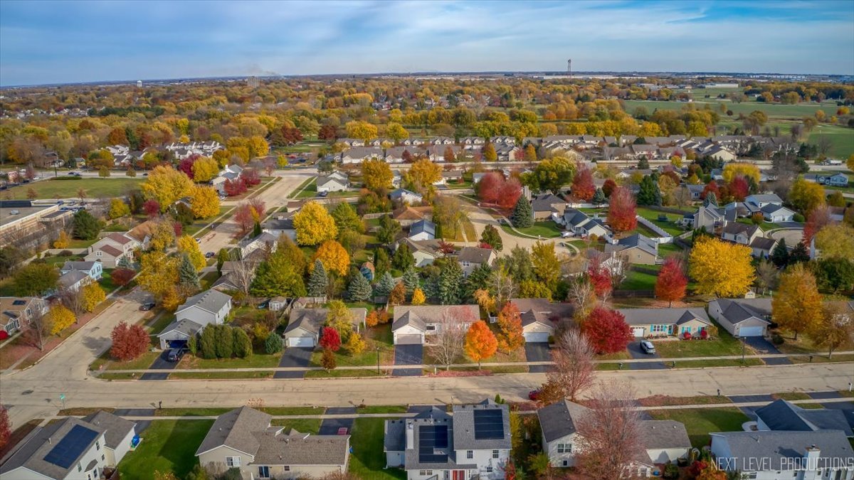 1146 Quail Run DeKalb, IL 60115 - Photo 29 of 31 an aerial view of multiple house