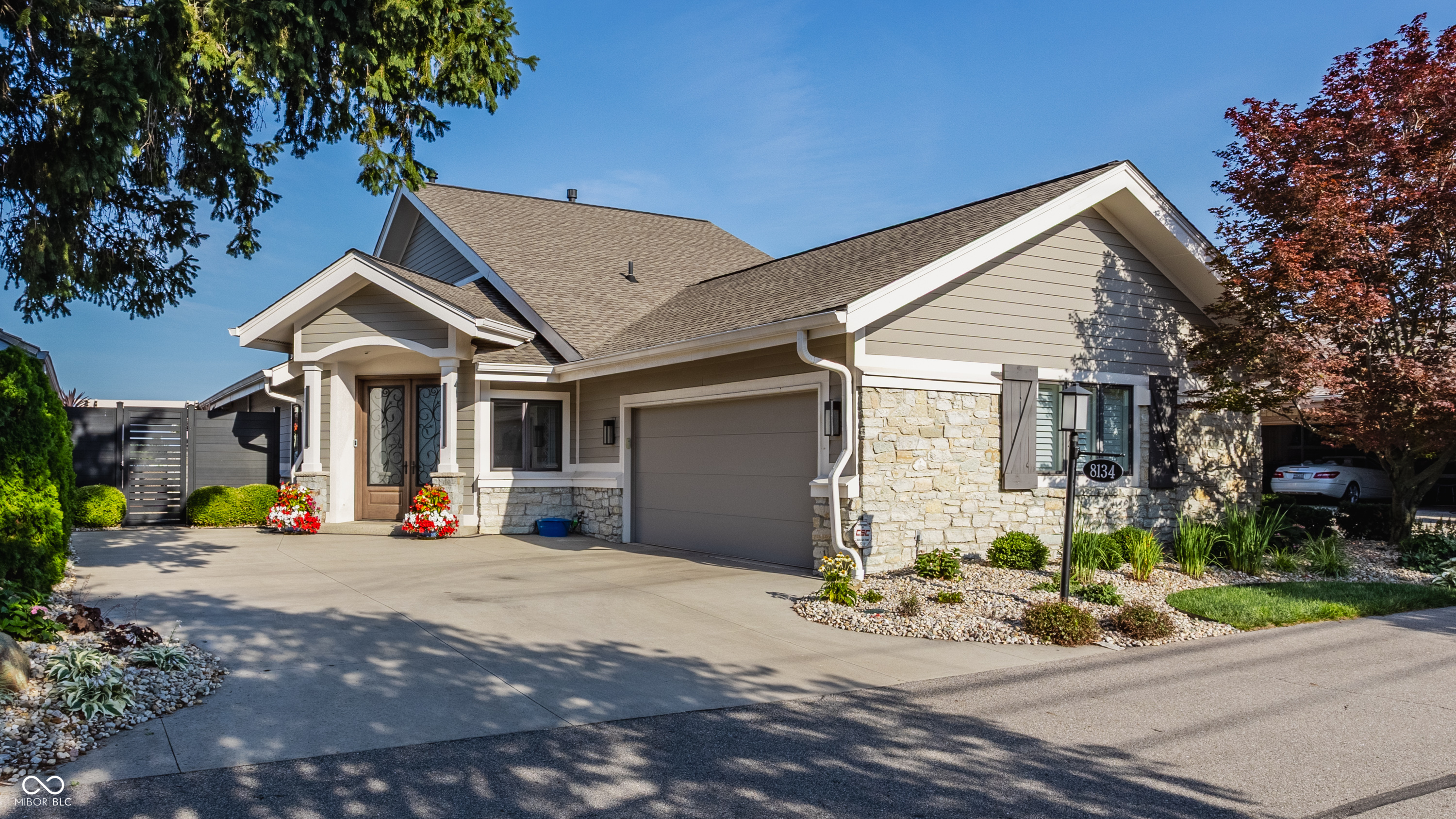 8134 Dean Road Indianapolis, IN 46240 - Photo 2 of 67 Gallery Image 2