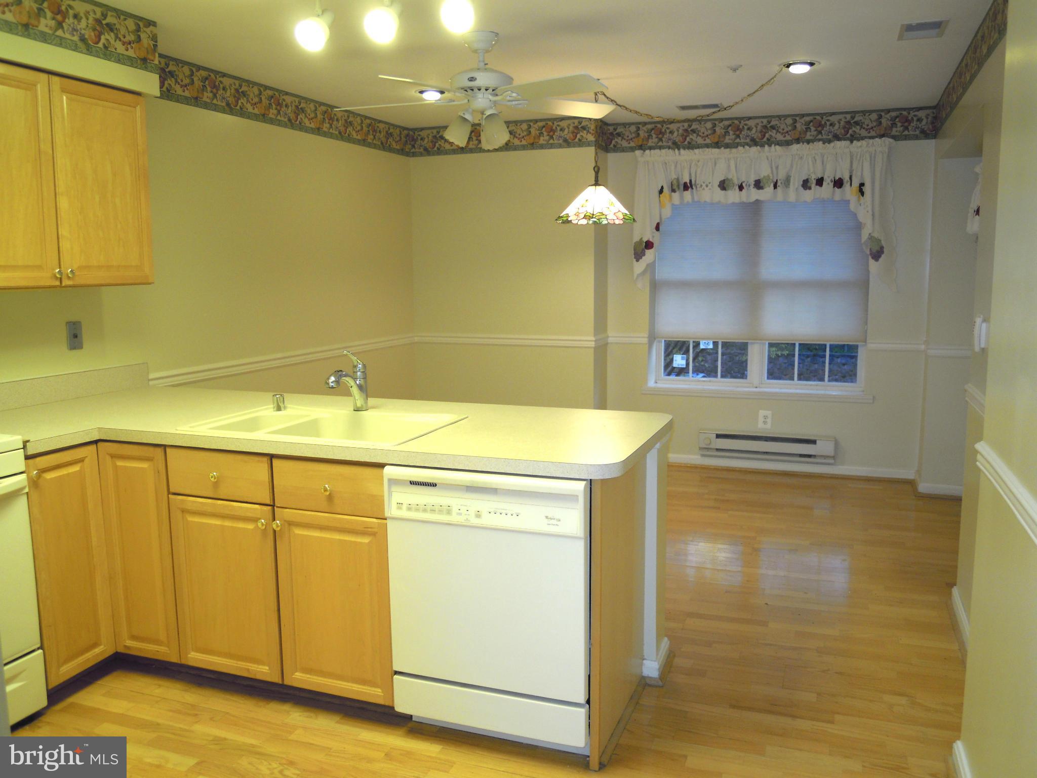 12300 Rosslare Ridge Road, Unit 208 Lutherville-Timonium, MD 21093 - Photo 4 of 17 Interior (General)