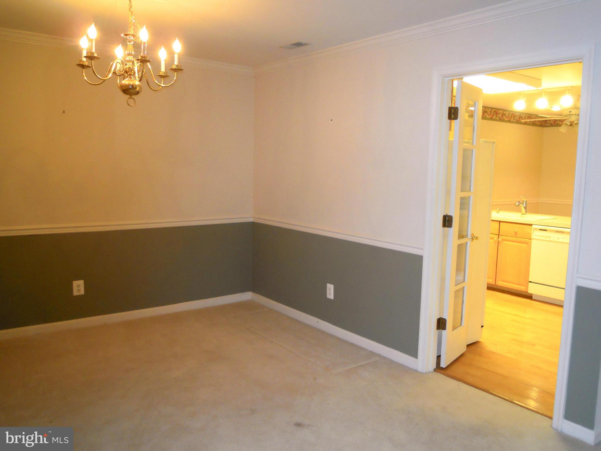 12300 Rosslare Ridge Road, Unit 208 Lutherville-Timonium, MD 21093 - Photo 7 of 17 Popular Open-Design Dining Rm