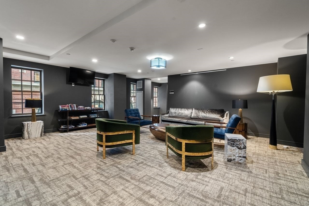 110 Broad Street, Unit 303 Boston, MA 02110 - Photo 23 of 35