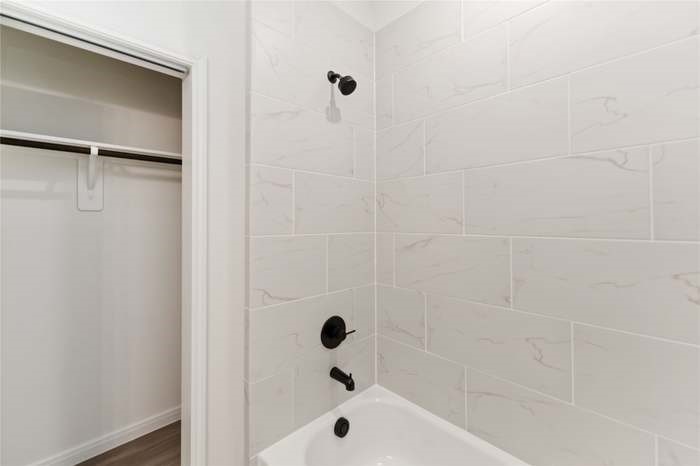 4710 Mallow Street, Unit B Houston, TX 77033 - Photo 16 of 16