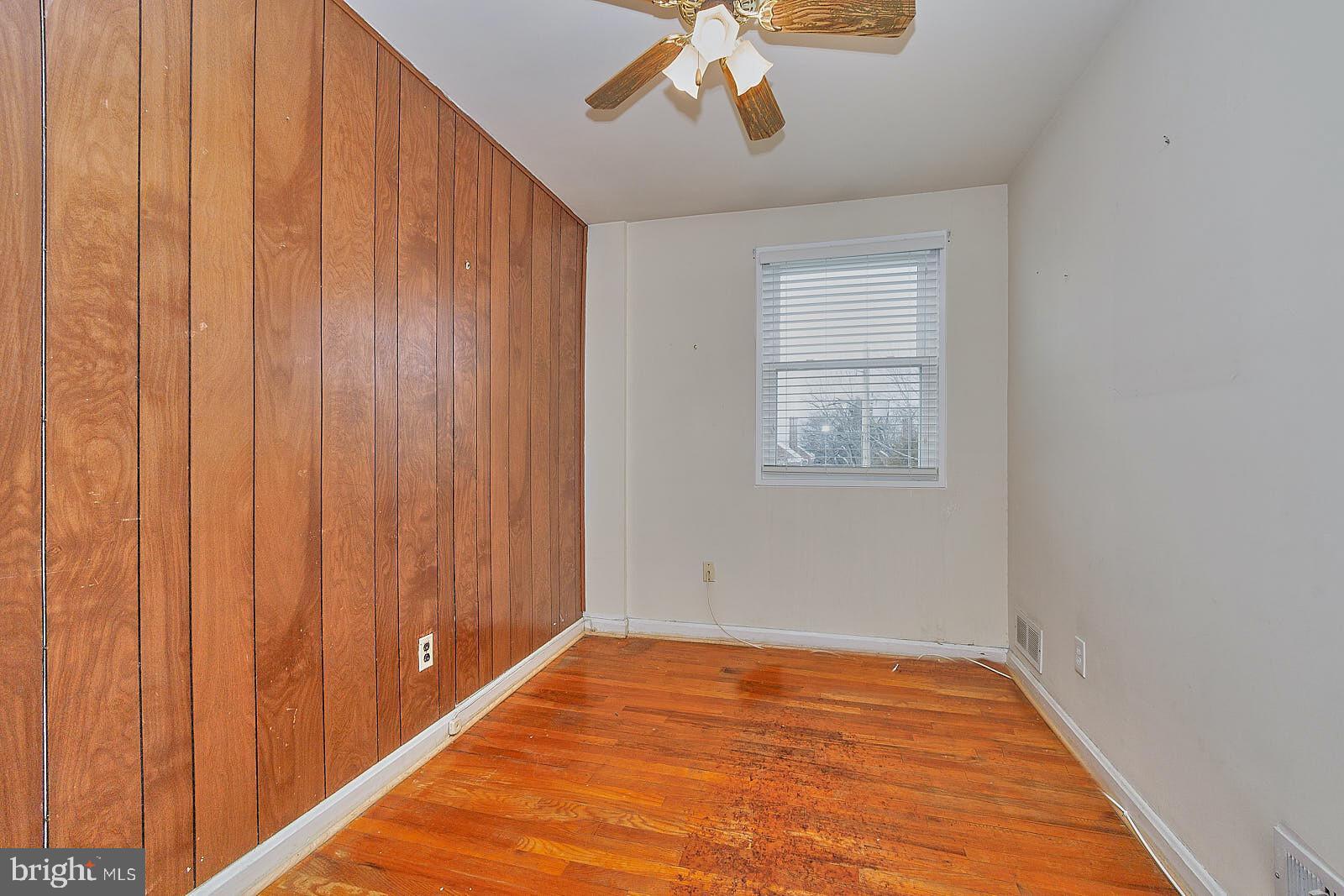 5562 Channing Road Baltimore, MD 21229 - Photo 26 of 43