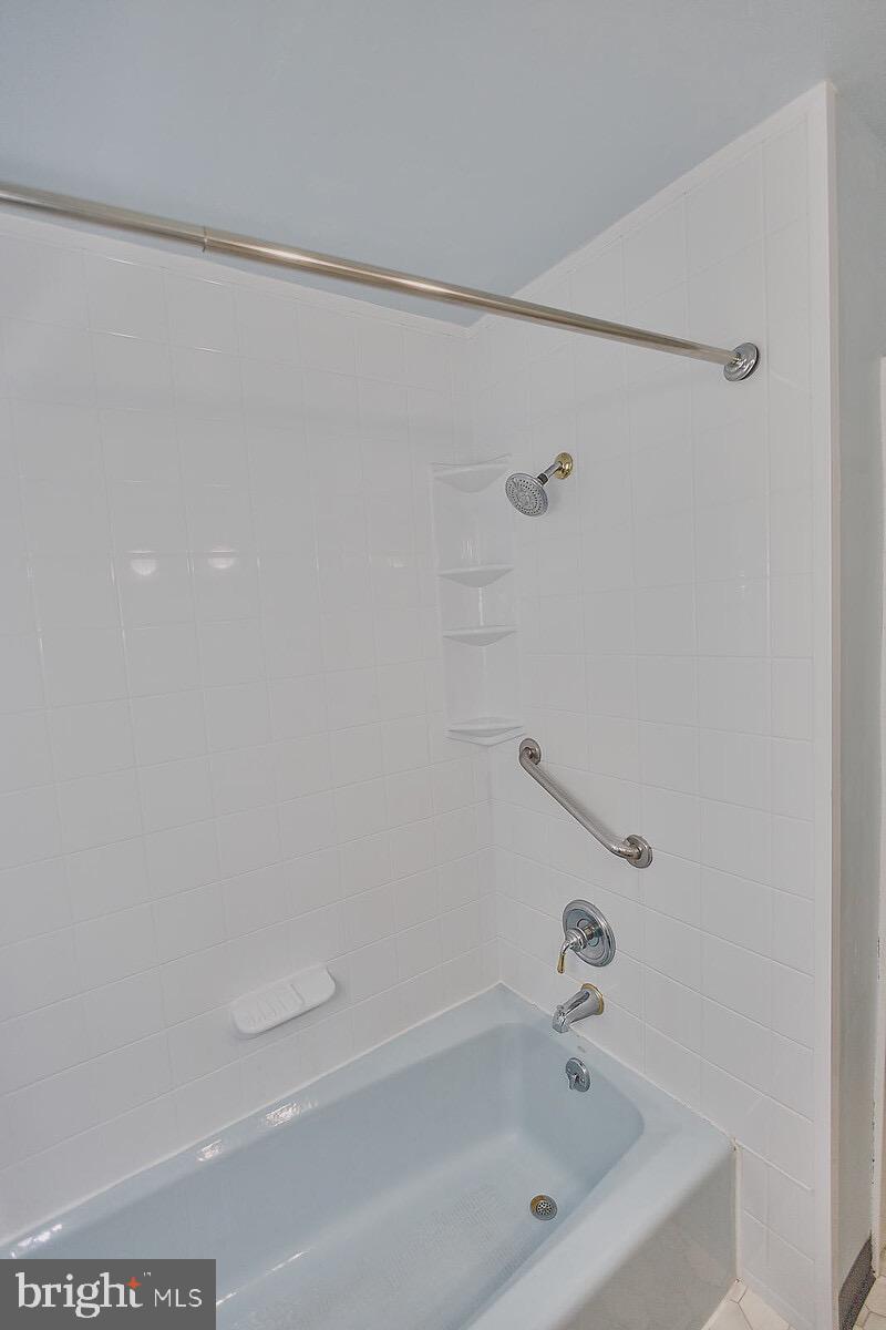 5562 Channing Road Baltimore, MD 21229 - Photo 33 of 43