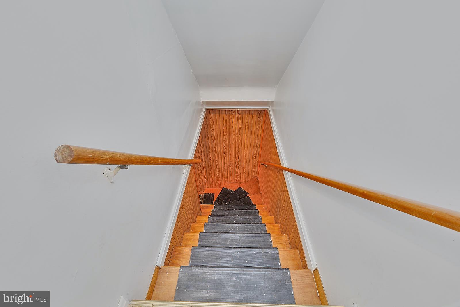 5562 Channing Road Baltimore, MD 21229 - Photo 34 of 43