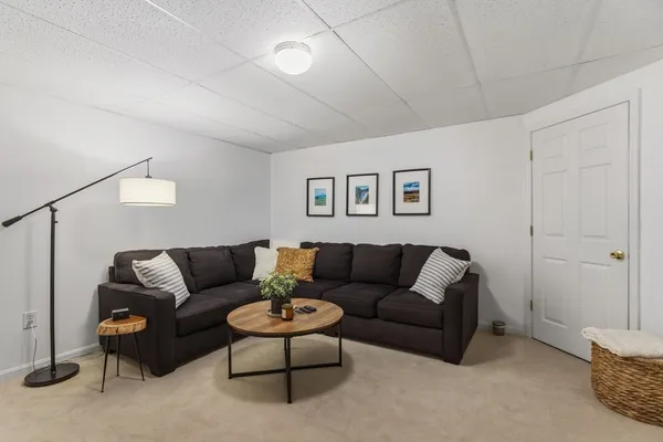 $795,000 | 12 Congress Street, Salisbury, MA 01952