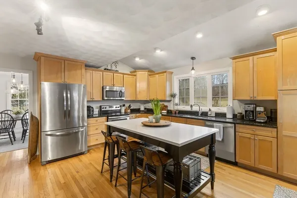 $795,000 | 12 Congress Street, Salisbury, MA 01952