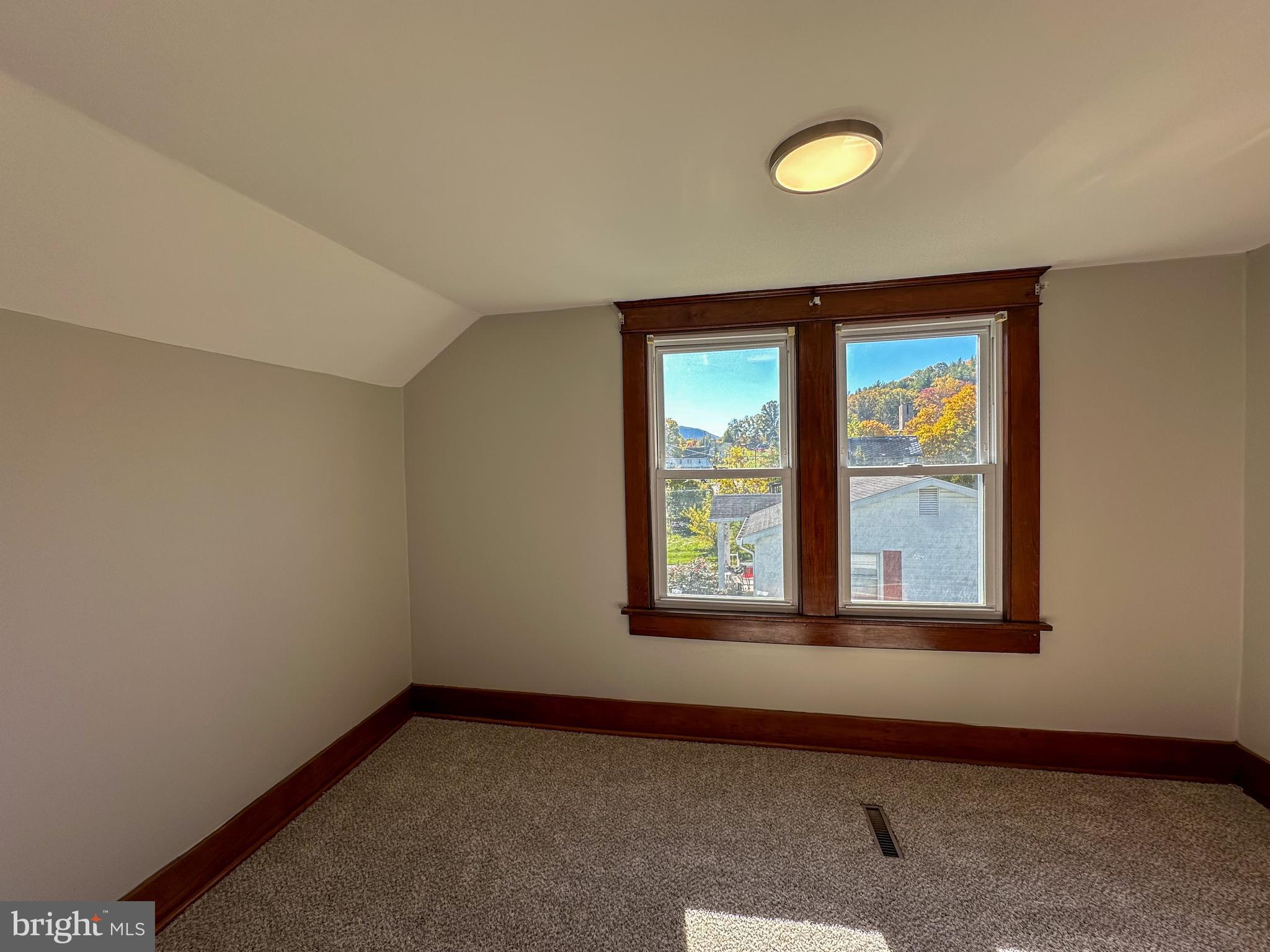 14819 Winchester Road Southwest Cumberland, MD 21502 - Photo 10 of 15 Gallery Image 10