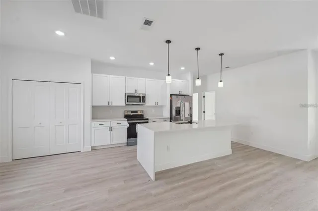 $2,000 | 6175 Southwest 144th St Road, Ocala, FL 34473