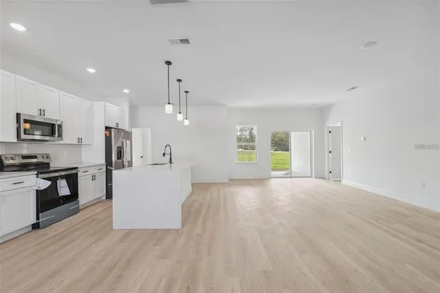 $2,000 | 6175 Southwest 144th St Road, Ocala, FL 34473