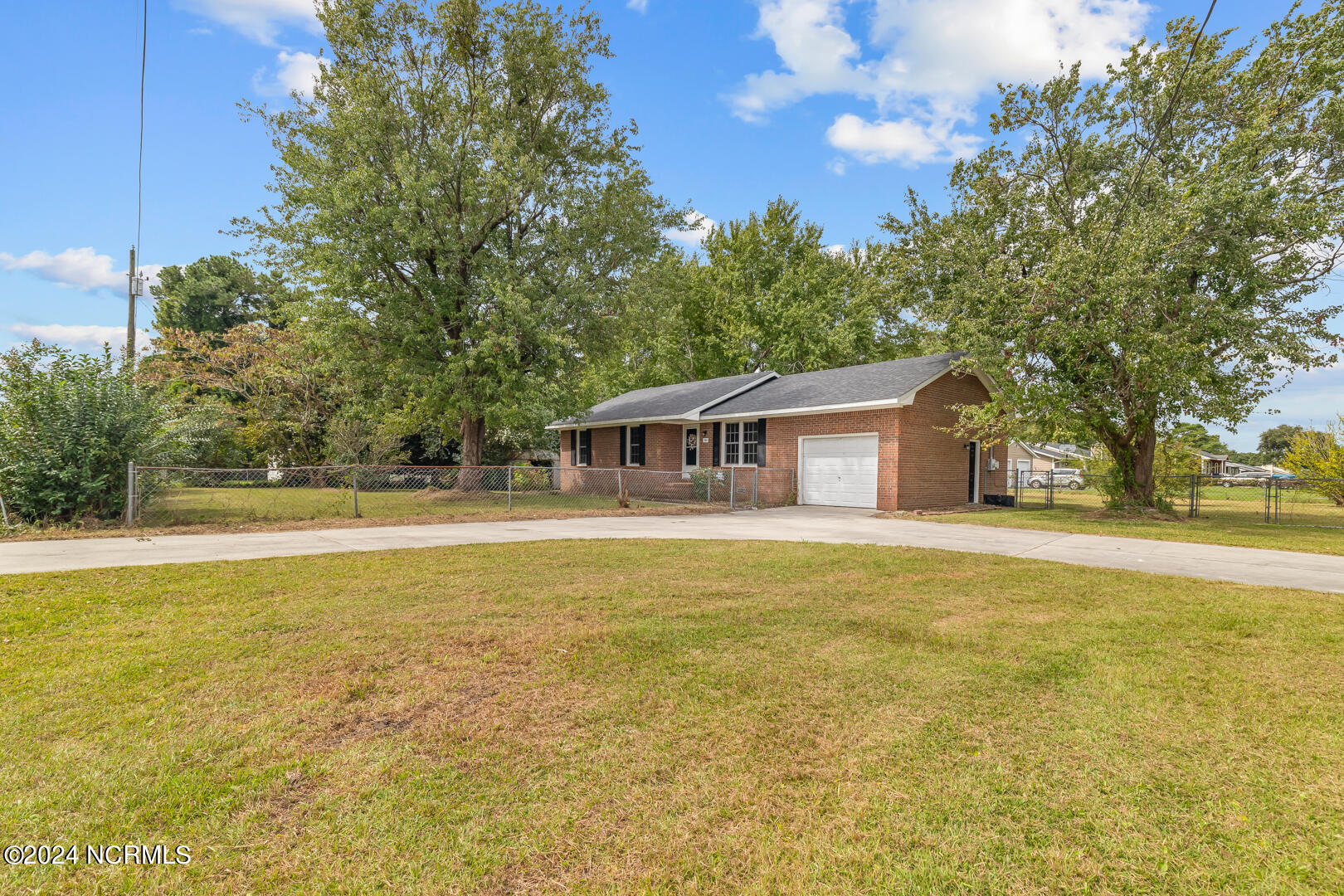 1193 Lake Cole Road Midway Park, NC 28544 - Photo 6 of 35 6